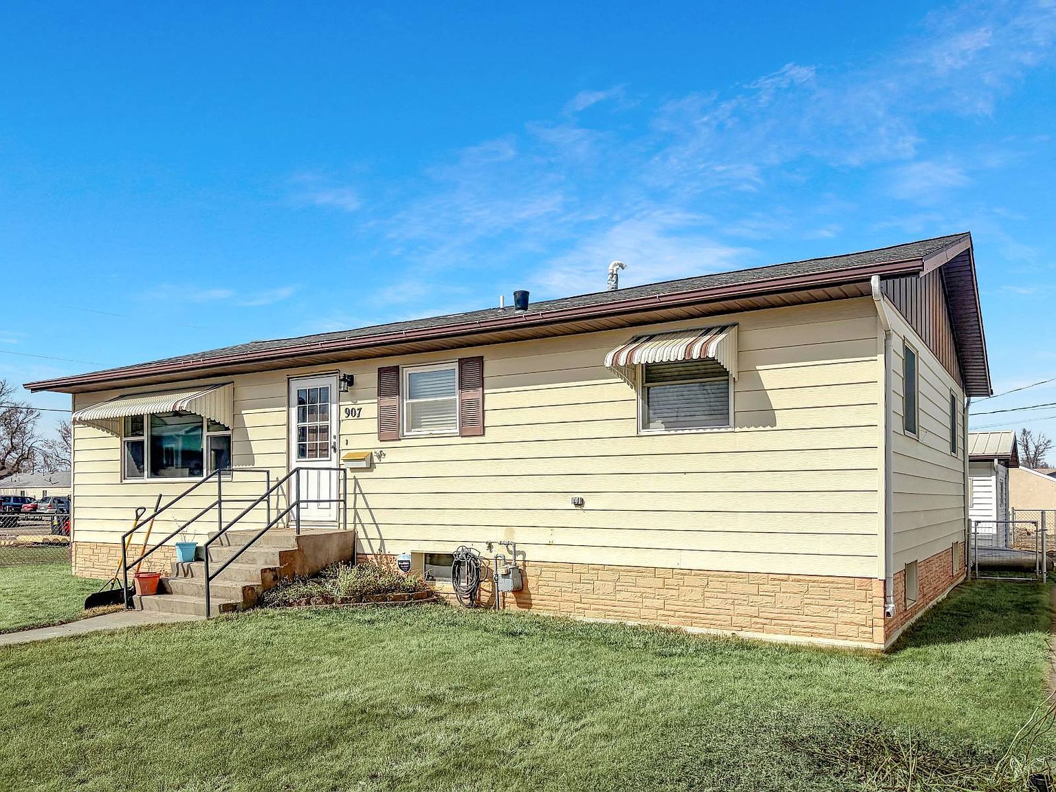 907 6th St SW Sidney, MT 59270 - Thumbnail 3