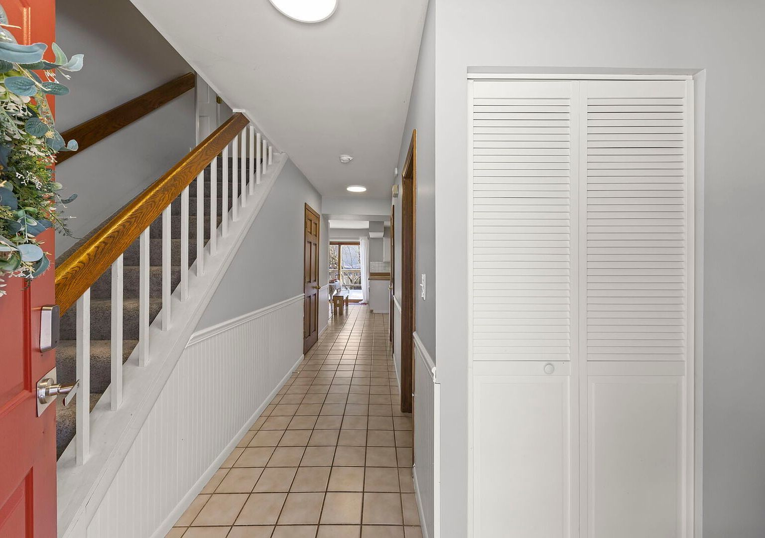 2240 Mecan Dr Naperville, IL 60564 - Thumbnail 3