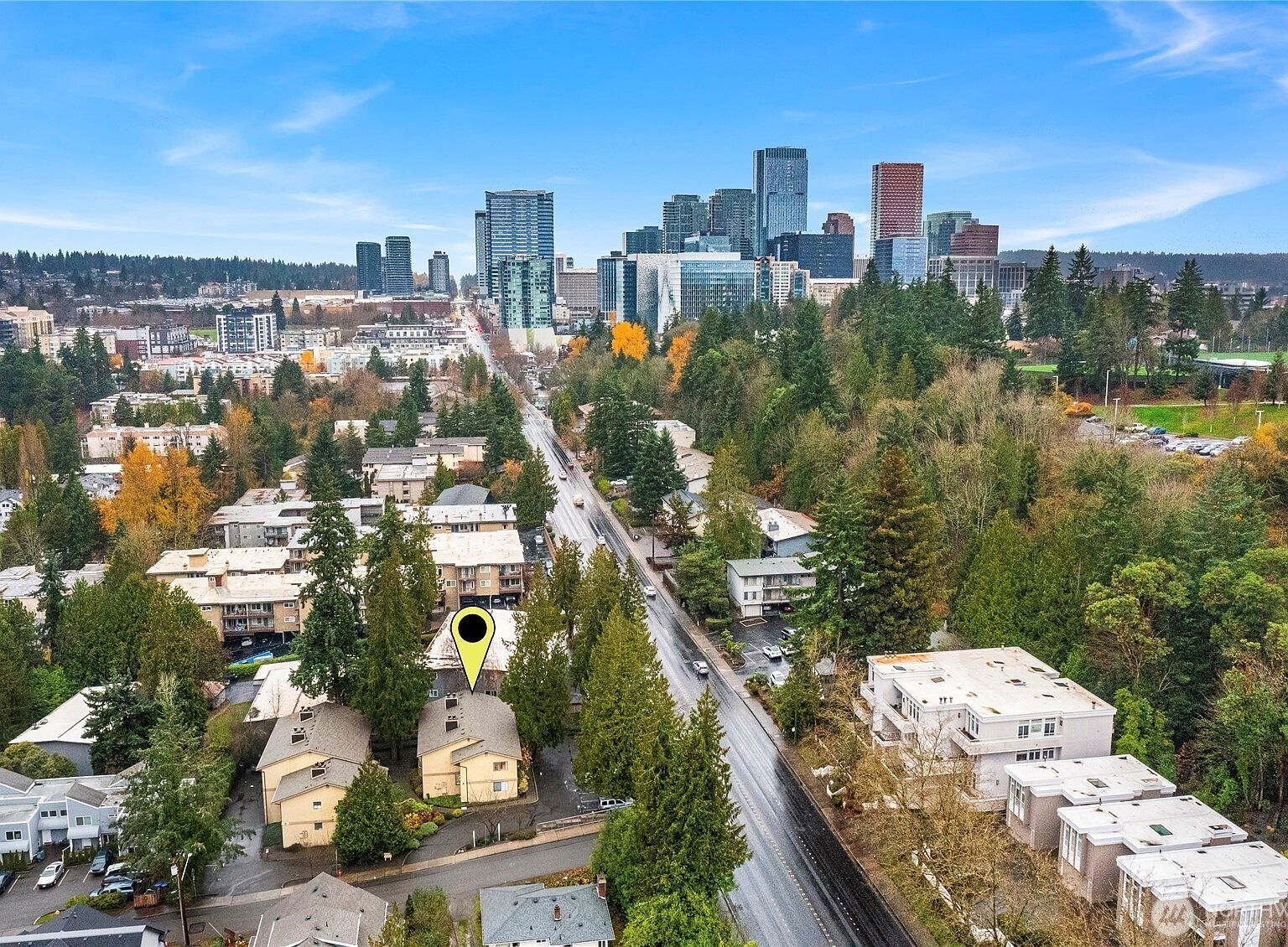 10330 SE 6th St APT A2 Bellevue, WA 98004 - Thumbnail 3