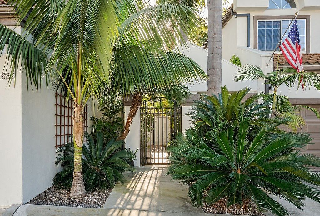 2682 Pala Mesa Ct Costa Mesa, CA 92627 - Thumbnail 3