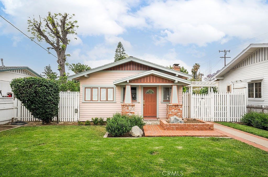 637 E Van Bibber Ave Orange, CA 92866 - Thumbnail 3