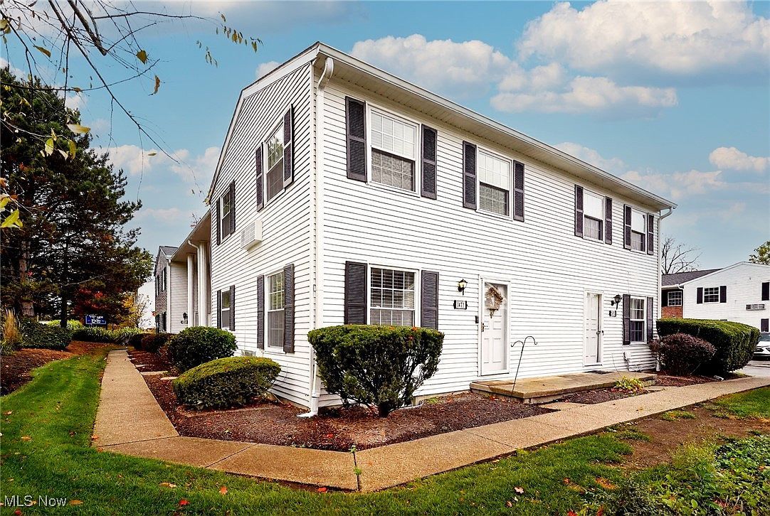 1473 Munroe Falls Ave Cuyahoga Falls, OH 44221 - Thumbnail 3