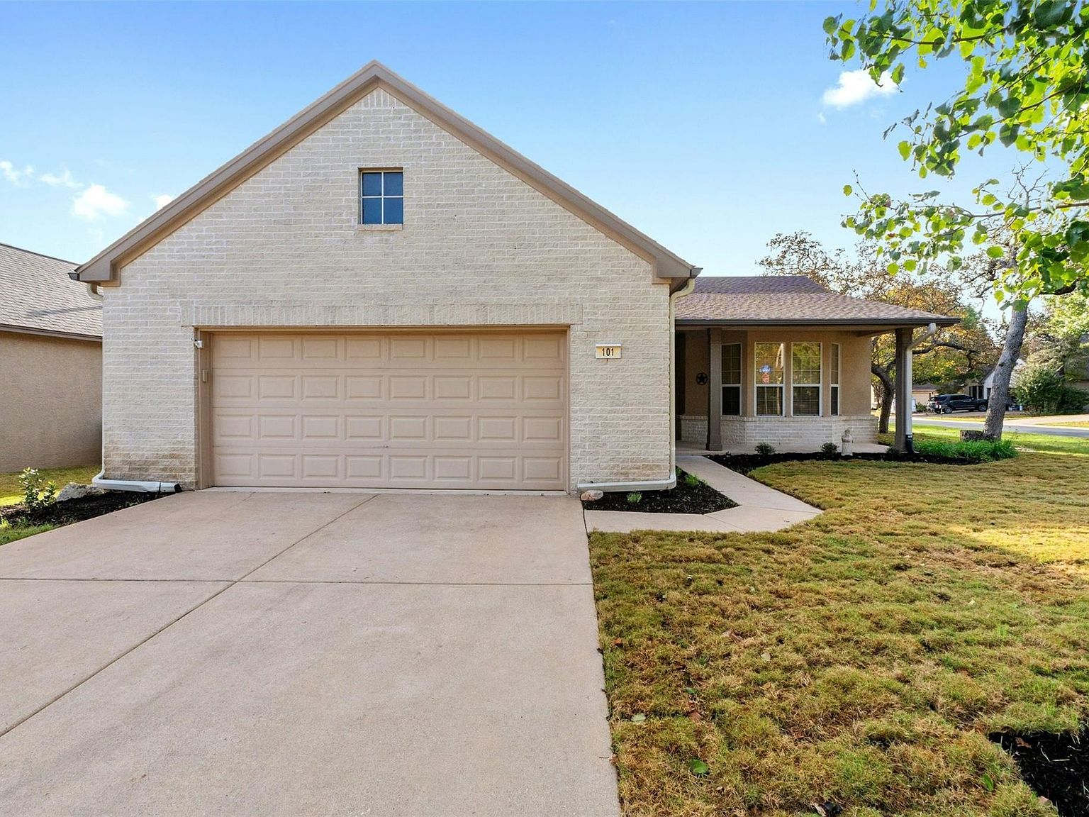 101 Buttercup Trl Georgetown, TX 78633 - Thumbnail 3