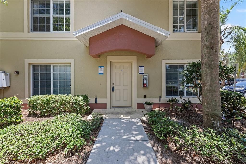 9450 Ivy Brook Run APT 602 Fort Myers, FL 33913 - Thumbnail 3