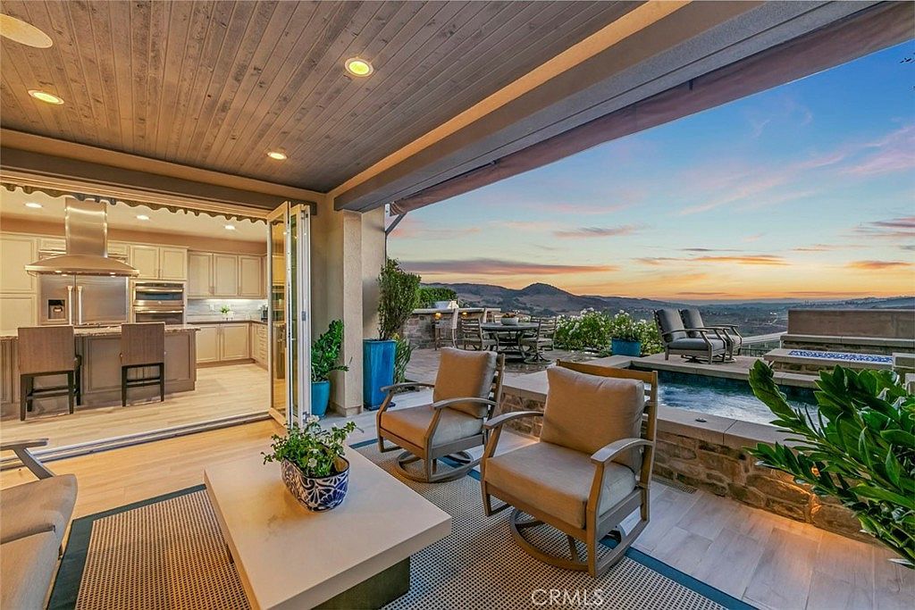 15 Ventada St Mission Viejo, CA 92694 - Thumbnail 3