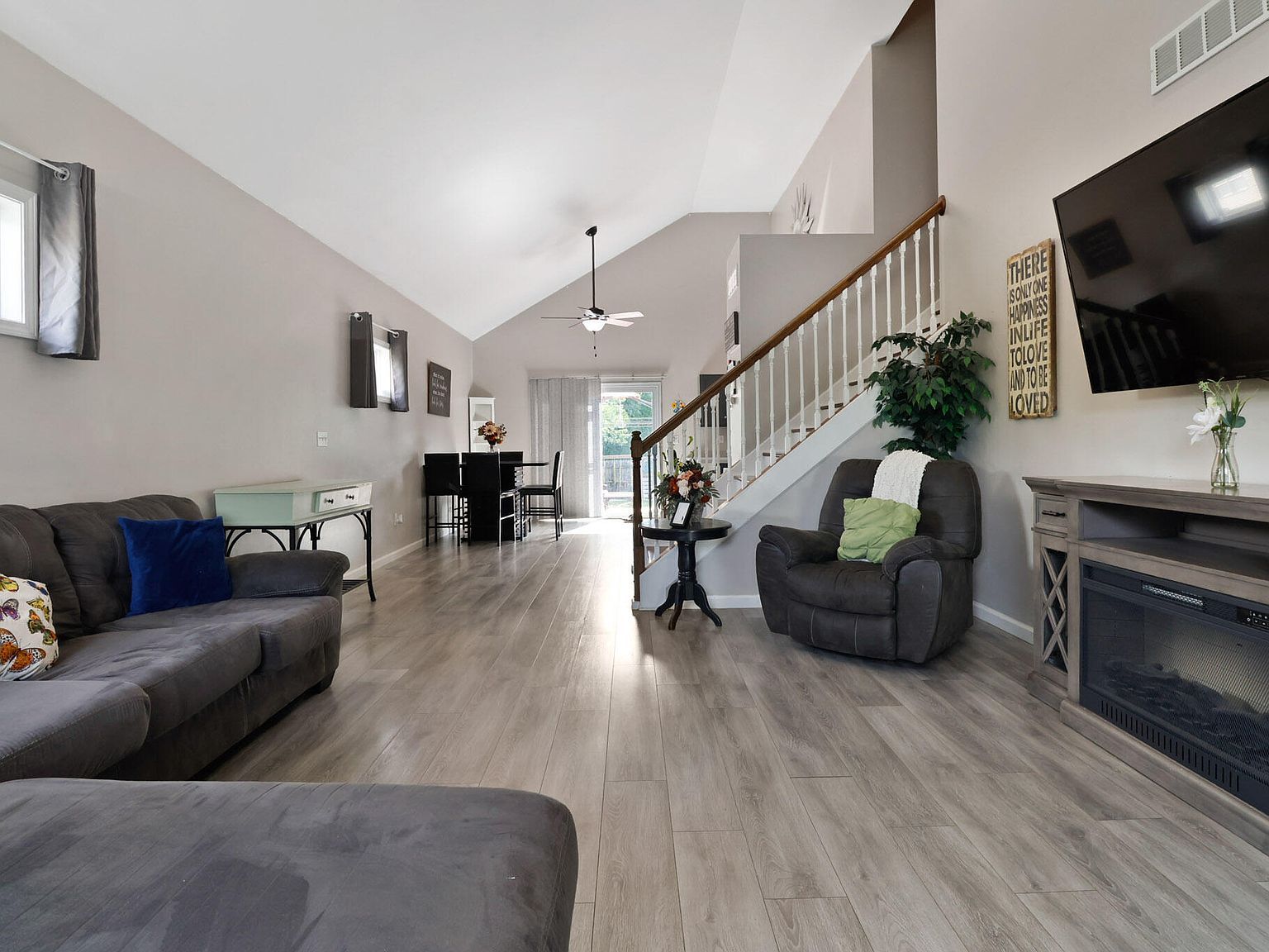 2131 Pepperbush Ave Chesterton, IN 46304 - Thumbnail 3