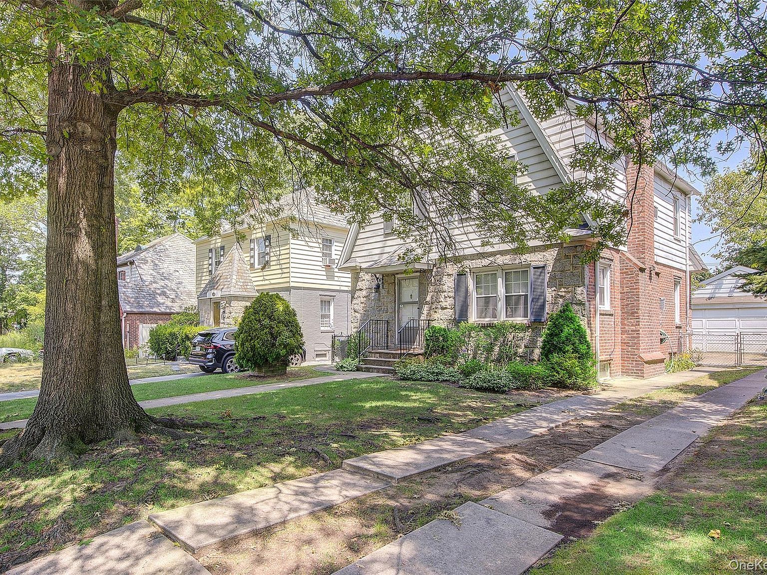 5339 Bell Blvd Oakland Gardens, NY 11364 - Thumbnail 3