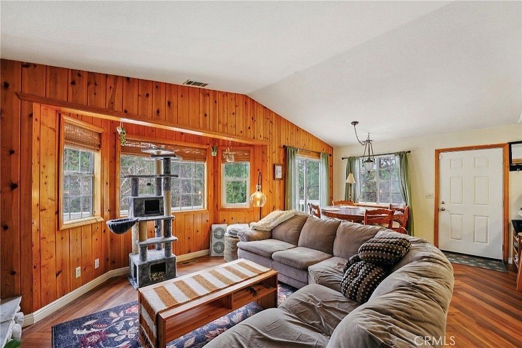 32807 Deer Lick Dr Arrowbear Lake, CA 92382 - Thumbnail 3