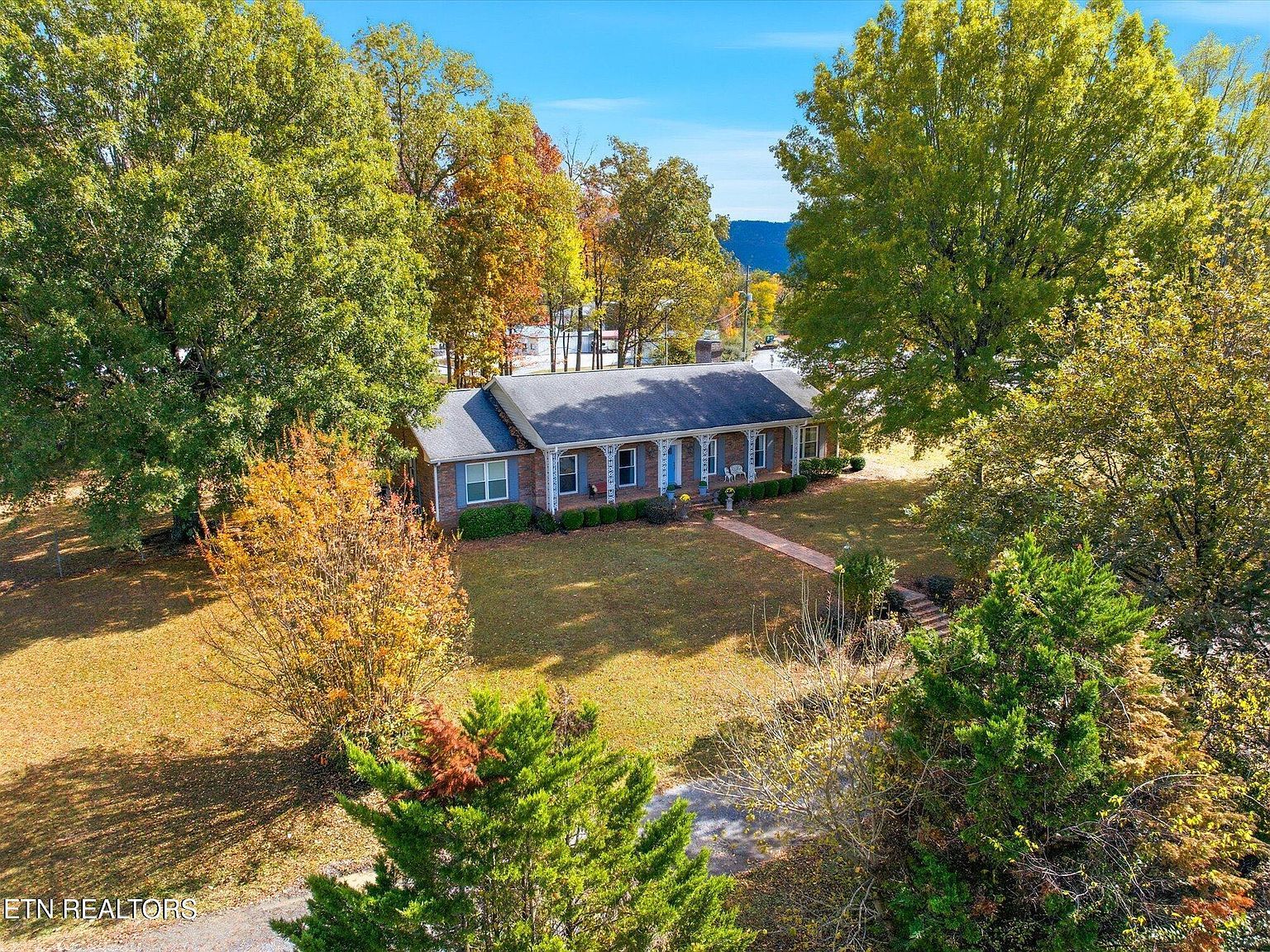 715 Harren Ct Etowah, TN 37331 - Thumbnail 3