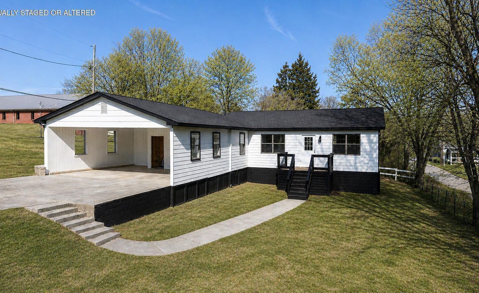 711 Walter St Athens, TN 37303 - Thumbnail 3