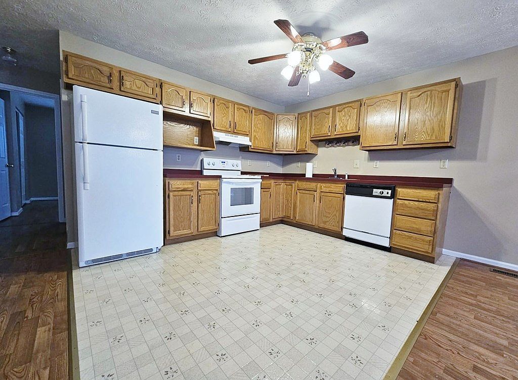 305 Austin St Princeton, WV 24740 - Thumbnail 3