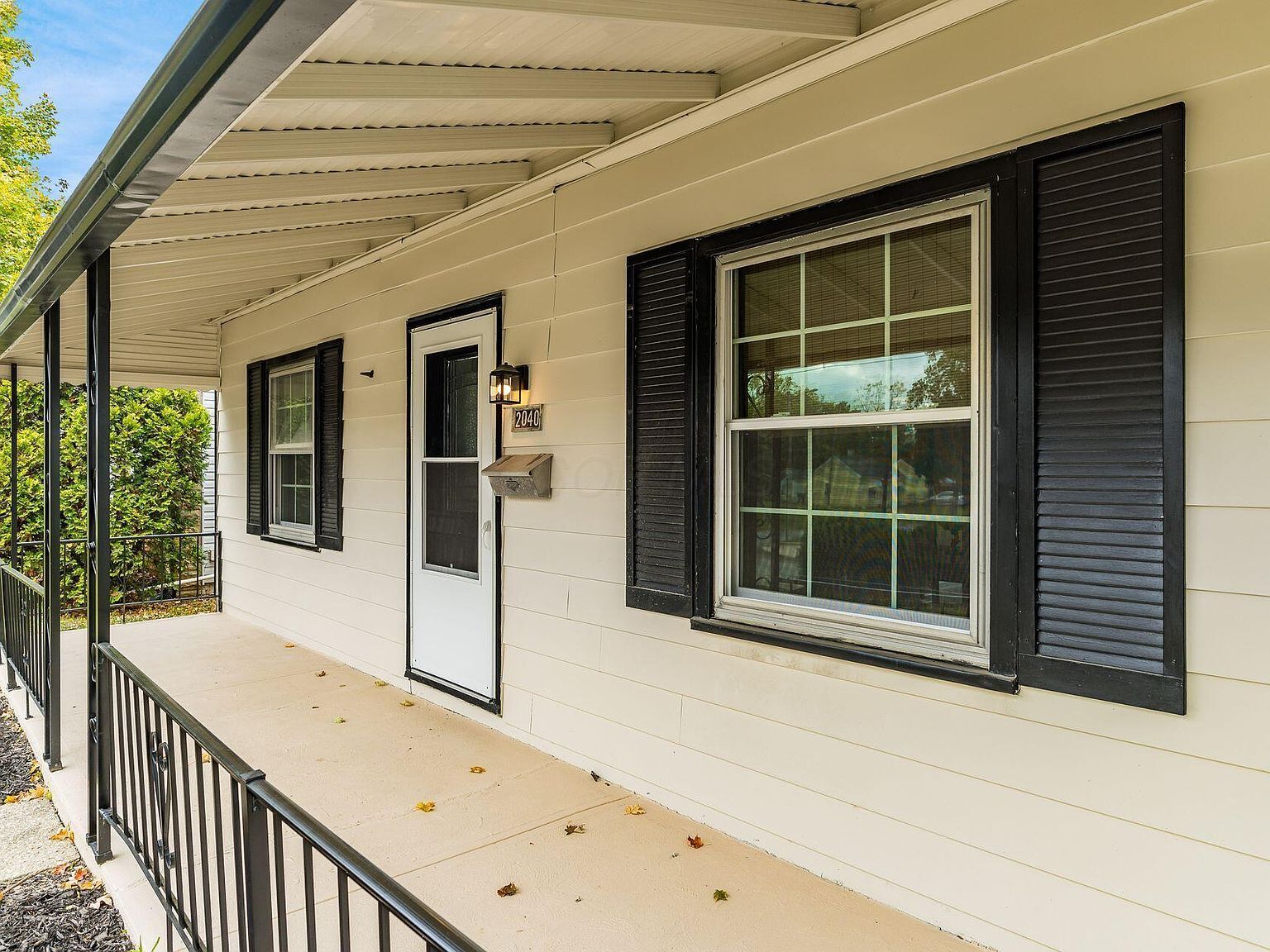 2040 E 5th Ave Columbus, OH 43219 - Thumbnail 3