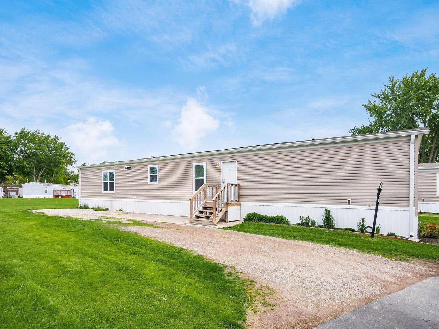 8565 Smith Calhoun Rd Lot 38 Plain City, OH 43064 - Thumbnail 3