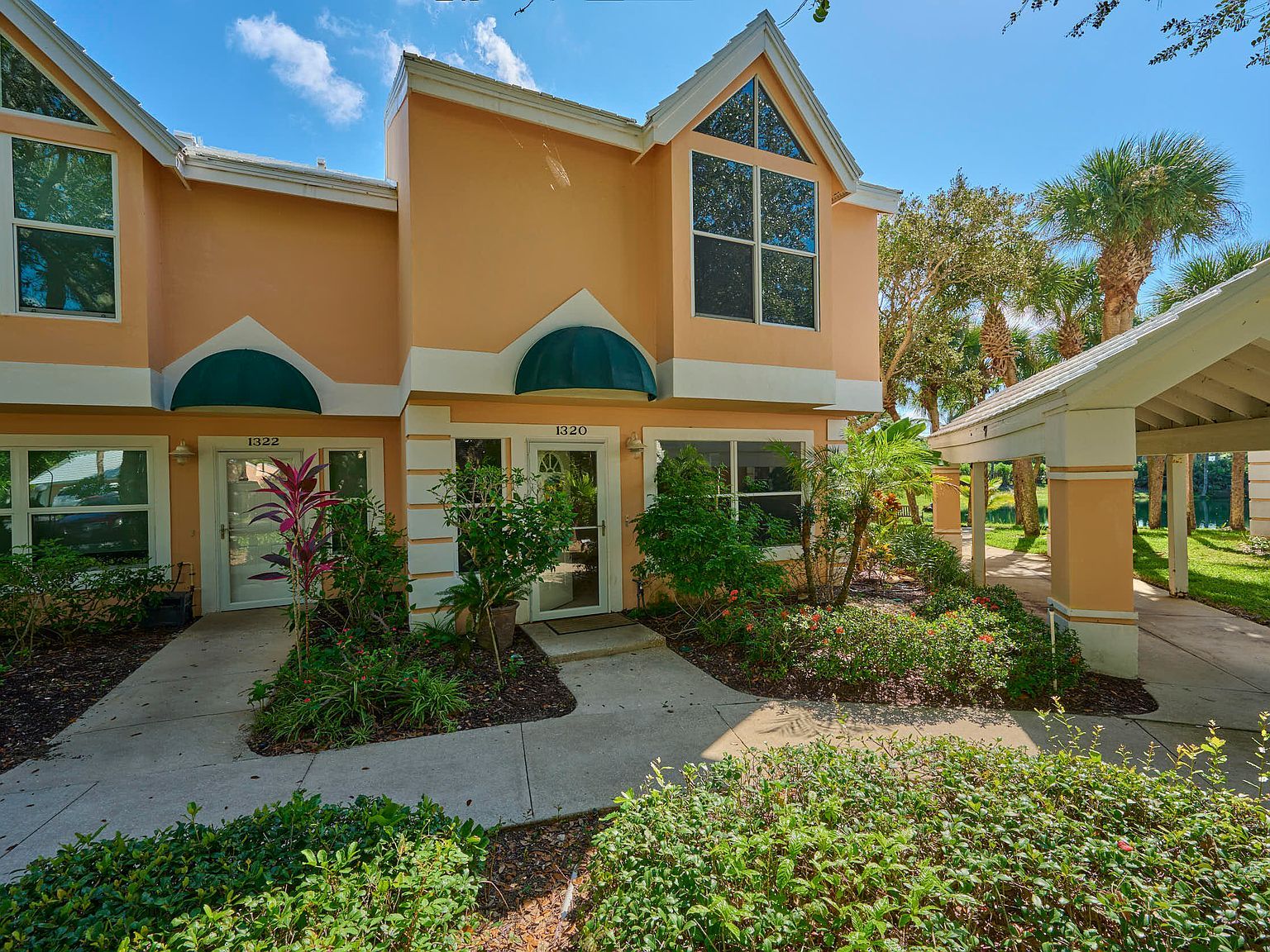 1320 Coral Park Ln #301 Vero Beach, FL 32963 - Thumbnail 3