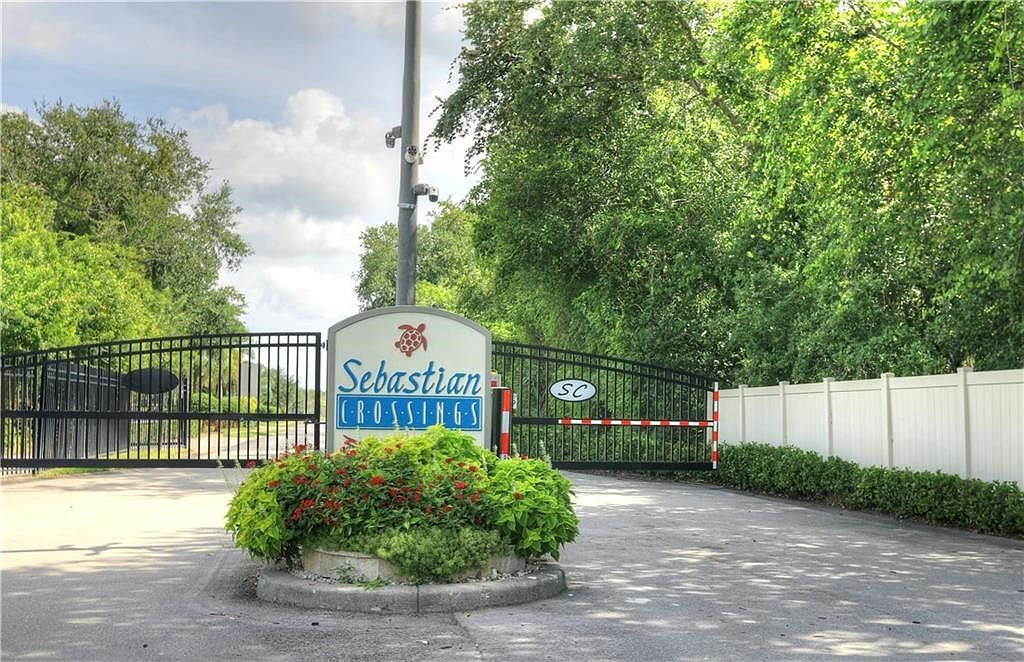 504 Sebastian Crossings Blvd Sebastian, FL 32958 - Thumbnail 3