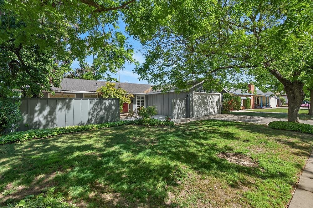 1109 W Churchill St Stockton, CA 95207 - Thumbnail 3