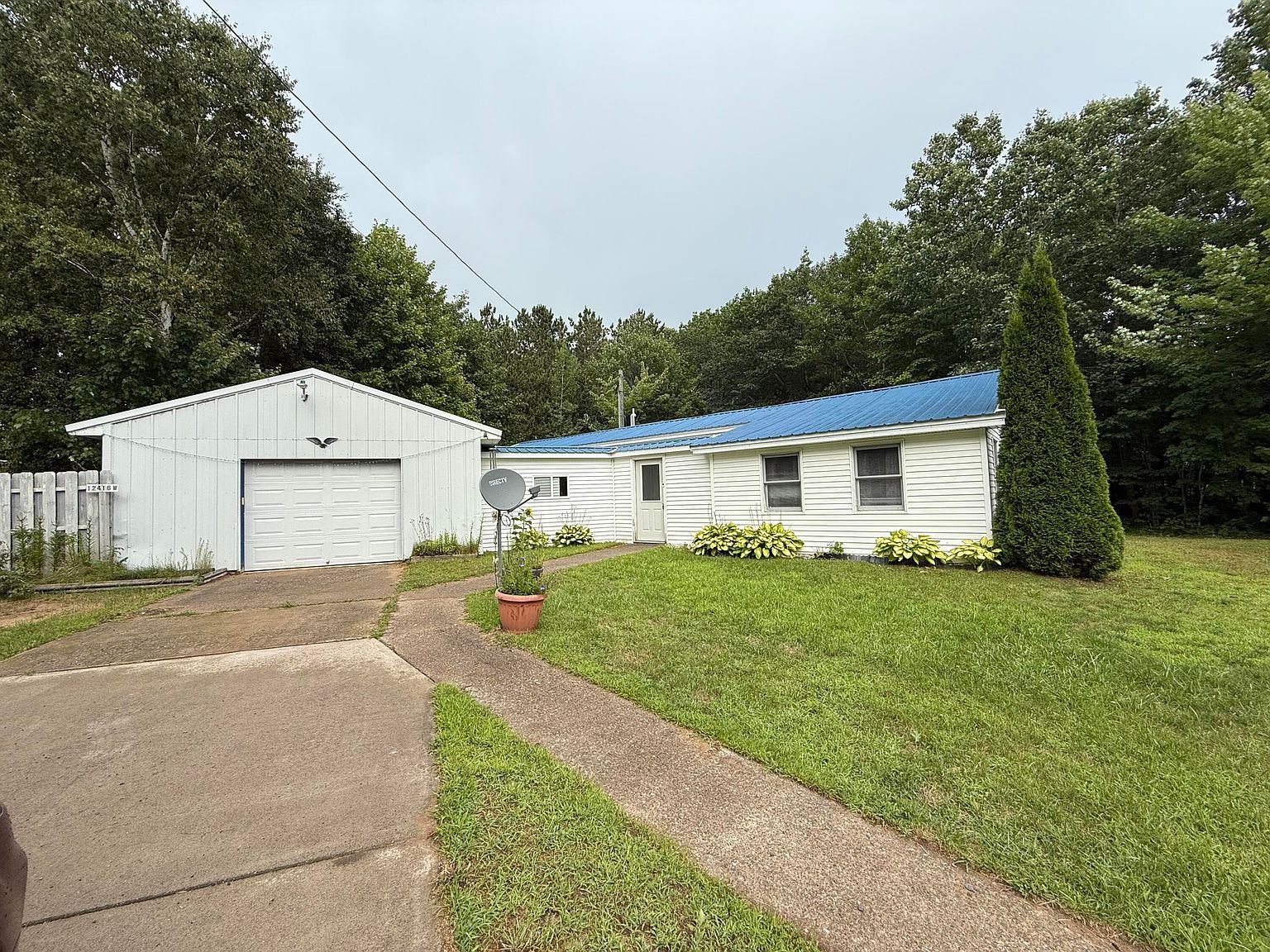 12416 W Lakeshore Dr Brimley, MI 49715 - Thumbnail 3