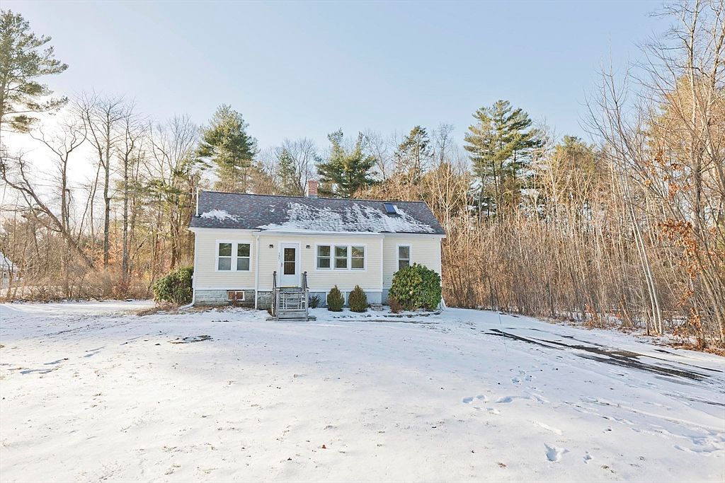 137 Old Amherst Rd Belchertown, MA 01007 - Thumbnail 3