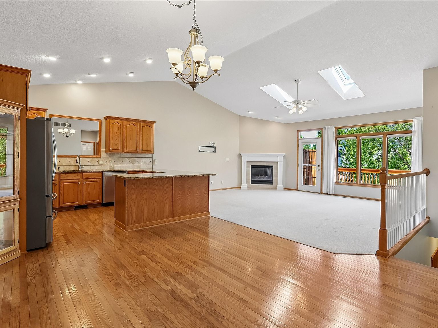 1845 SE Birchwood Cir Waukee, IA 50263 - Thumbnail 3