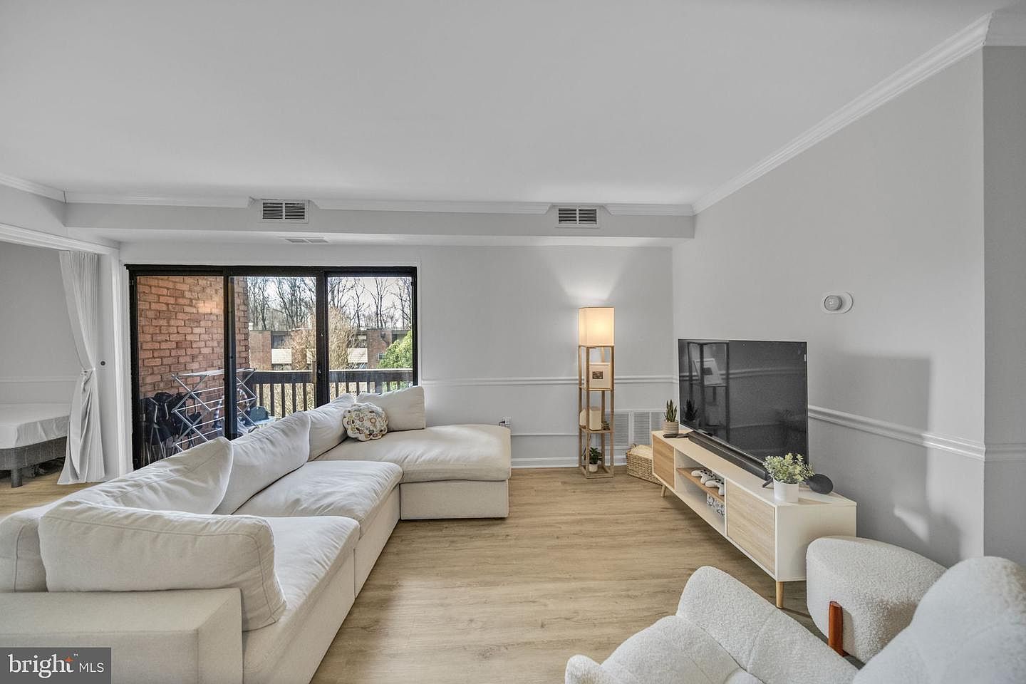 10725 W West Dr #303 Fairfax, VA 22030 - Thumbnail 3