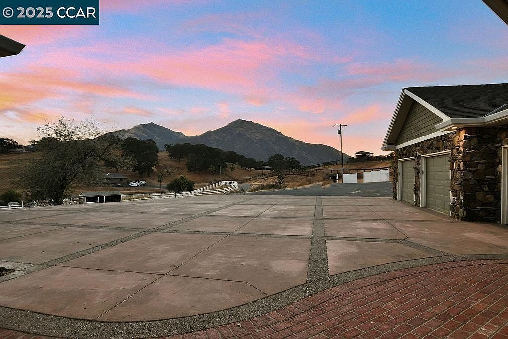 4161 Leon Dr Clayton, CA 94517 - Thumbnail 3