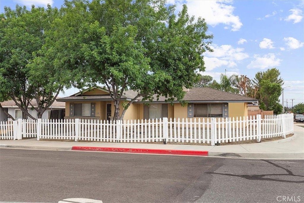 892 Margaret Ave Hemet, CA 92543 - Thumbnail 3