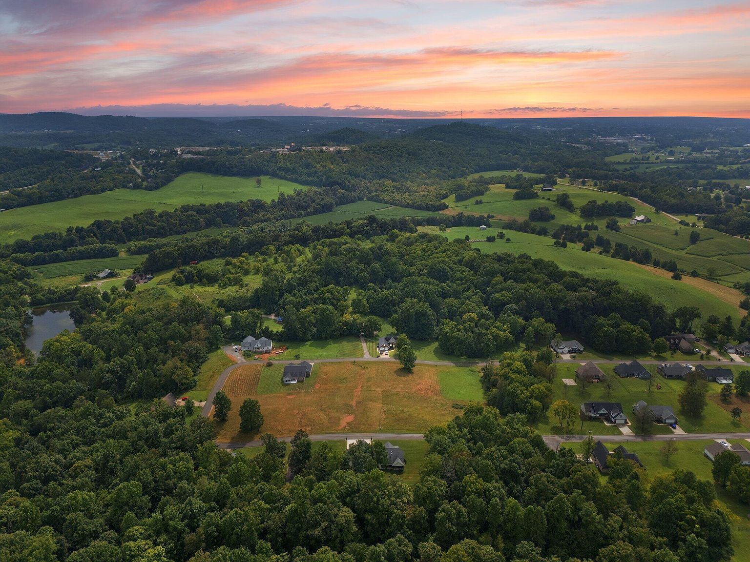 568 Barrington Dr Somerset, KY 42503 - Thumbnail 3