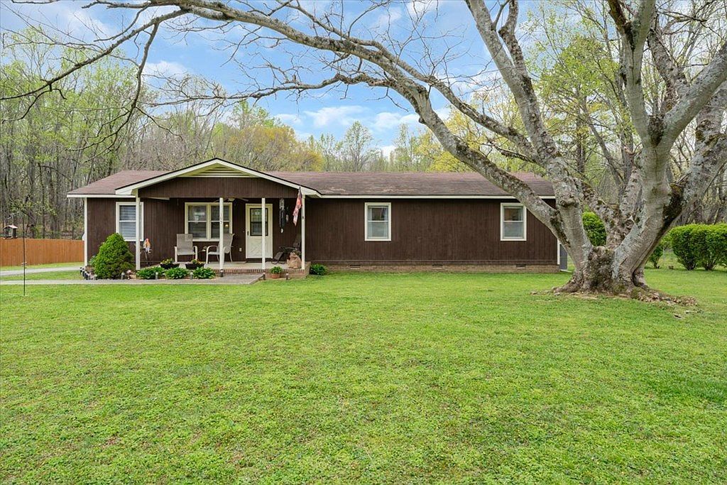 105 Plainview Dr Estill Springs, TN 37330 - Thumbnail 3