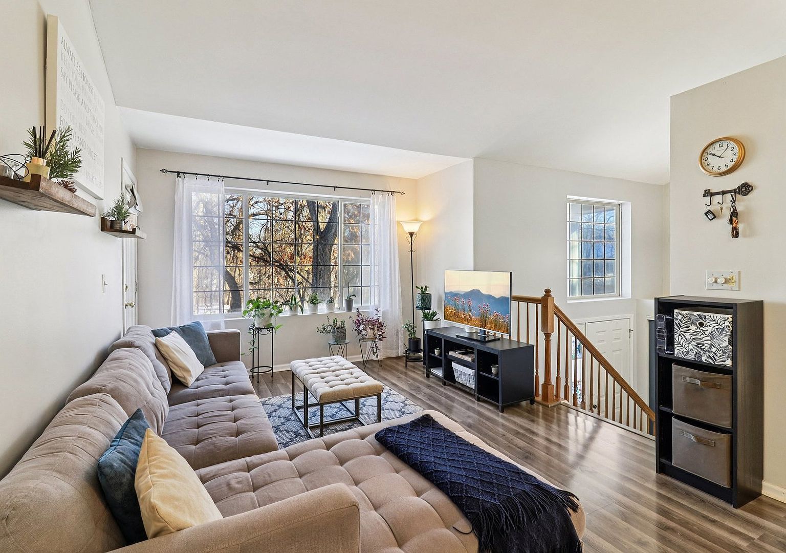 241 W Whispering Oaks Ln Round Lake, IL 60073 - Thumbnail 3