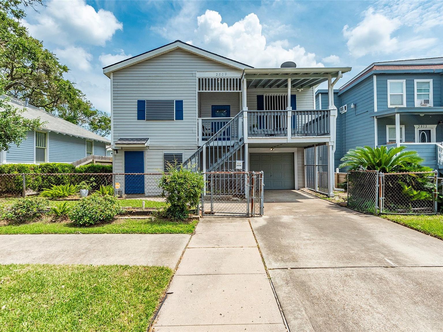 2809 Bernardo De Galvez Ave Galveston, TX 77550 - Thumbnail 3