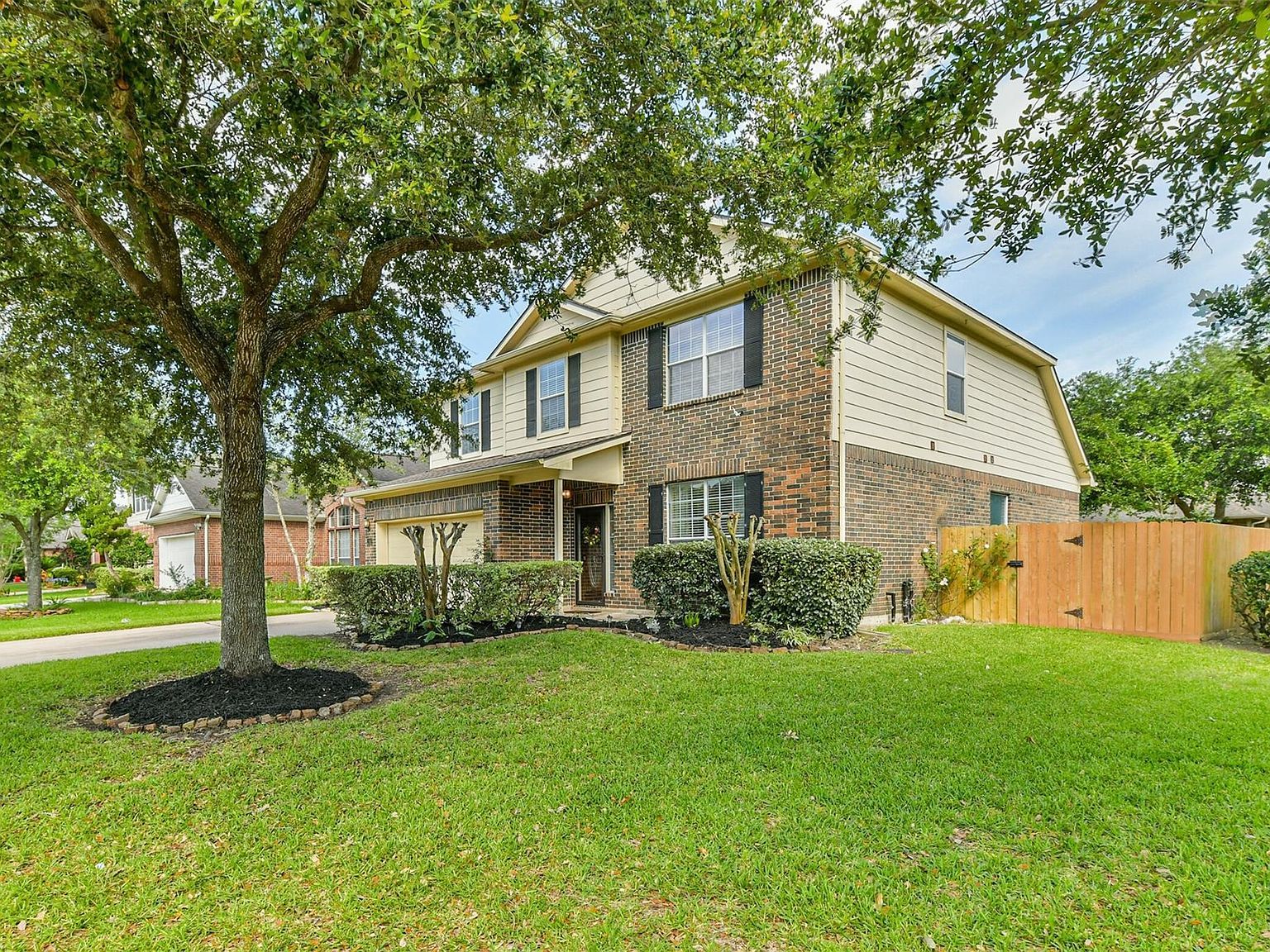 2898 Pescara Ct League City, TX 77573 - Thumbnail 3