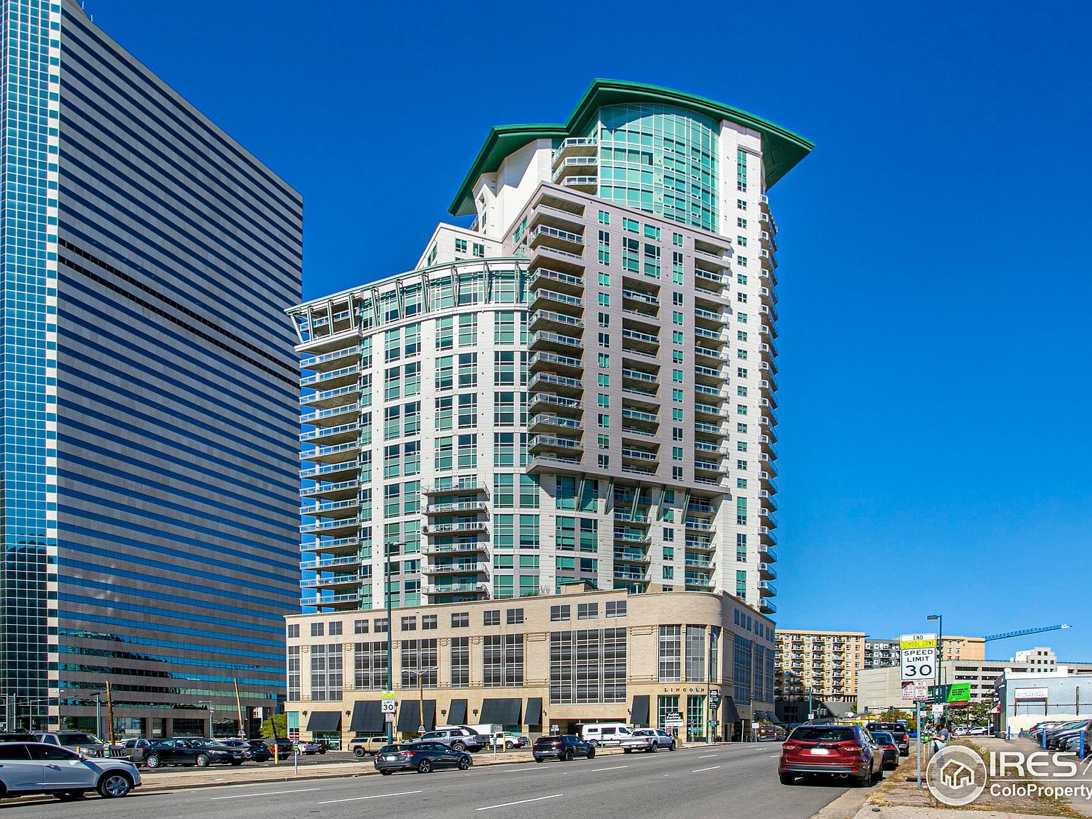 2001 Lincoln St Unit 2113 Denver, CO 80202 - Thumbnail 3