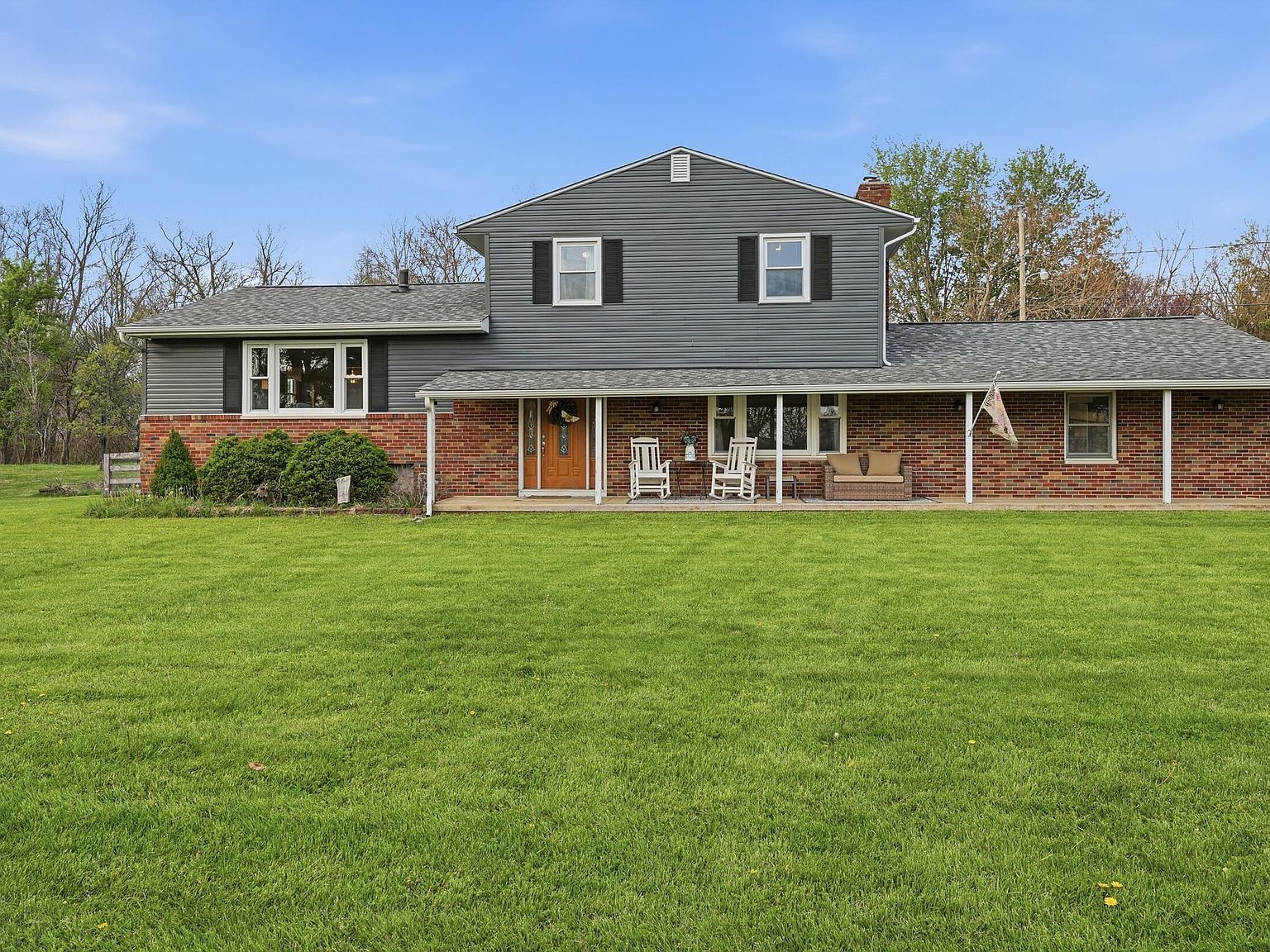 303 Summit St Pleasantville, OH 43148 - Thumbnail 3