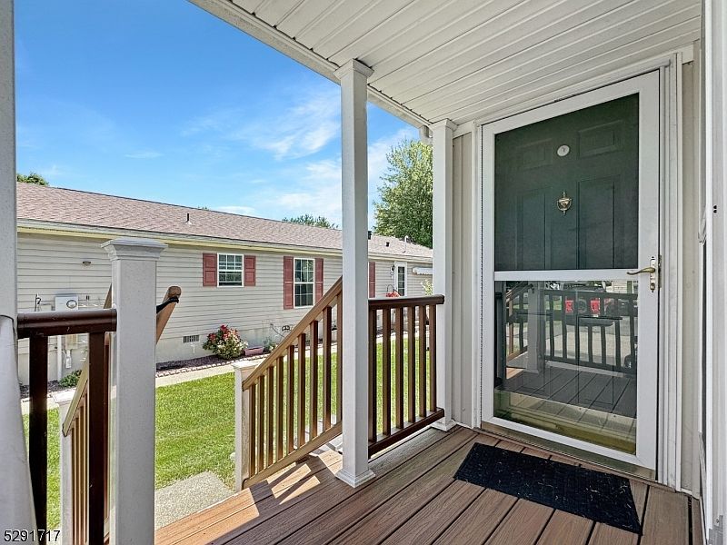 3 Stonehill Ln Belvidere, NJ 07823 - Thumbnail 3