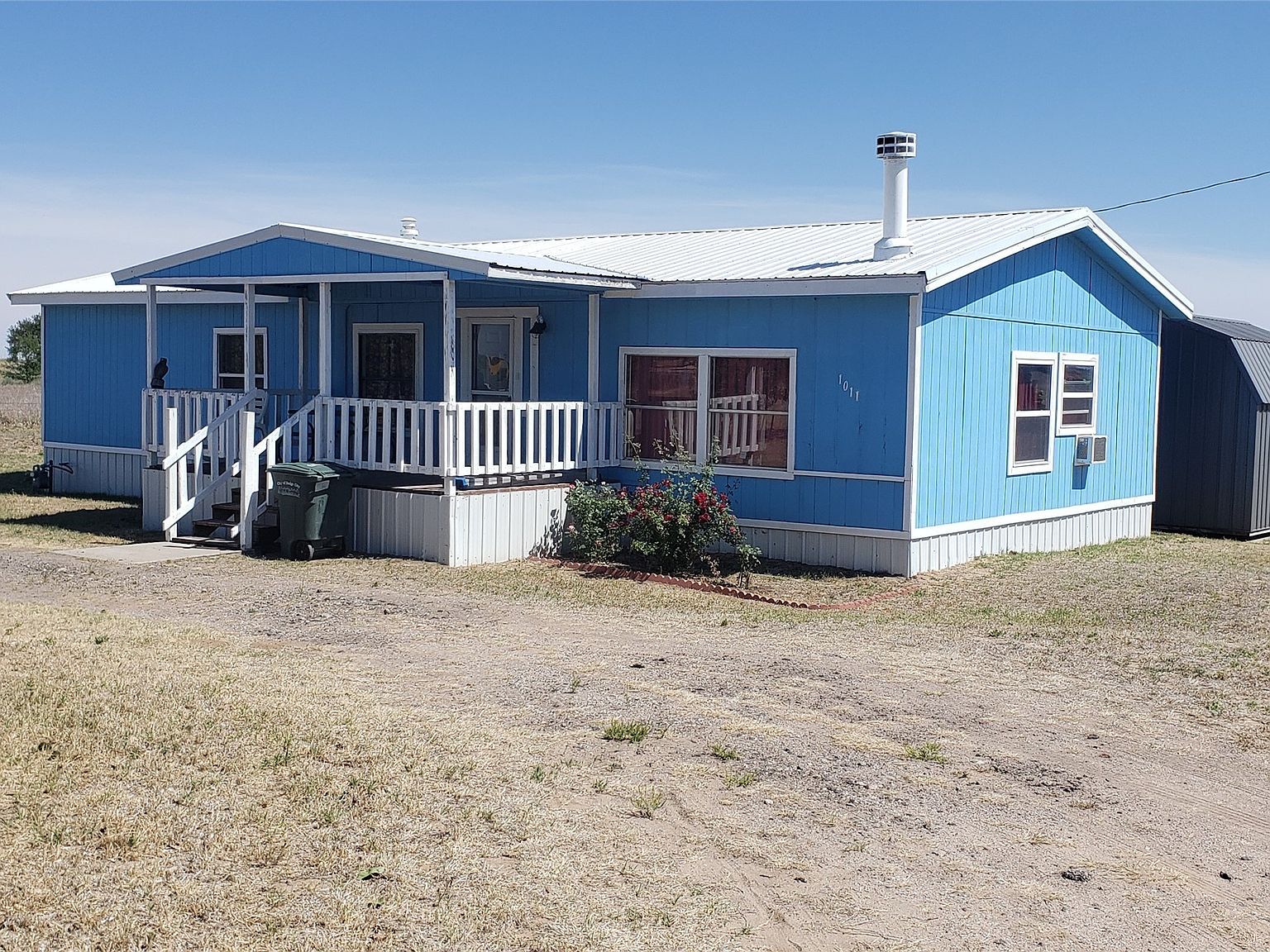 1011 E Beeson Rd Dodge City, KS 67801 - Thumbnail 3