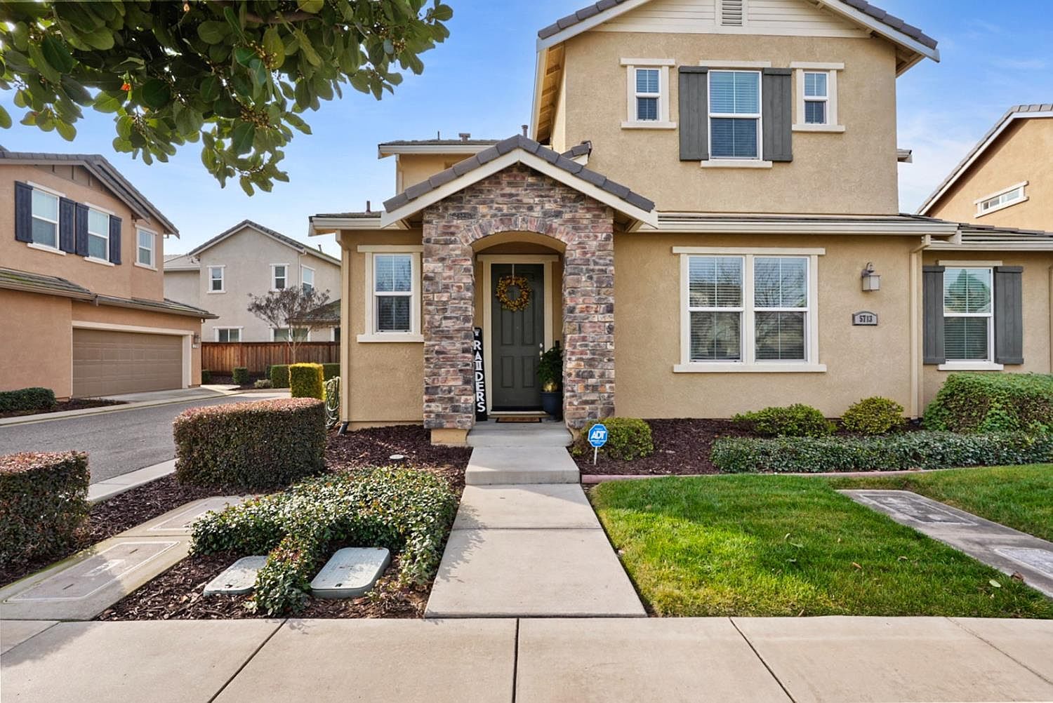 5713 Antique Rose Way Riverbank, CA 95367 - Thumbnail 3