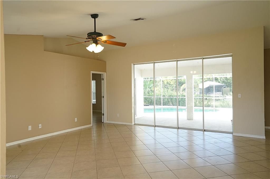 8397 Bahamas Rd Fort Myers, FL 33967 - Thumbnail 3