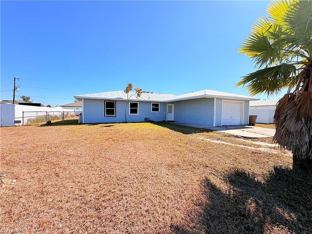 419 NE 16th Pl Cape Coral, FL 33909 - Thumbnail 3