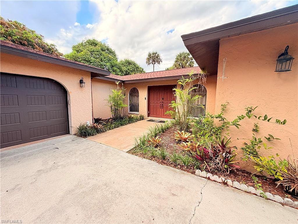 3661 11th Ave SW Naples, FL 34117 - Thumbnail 3