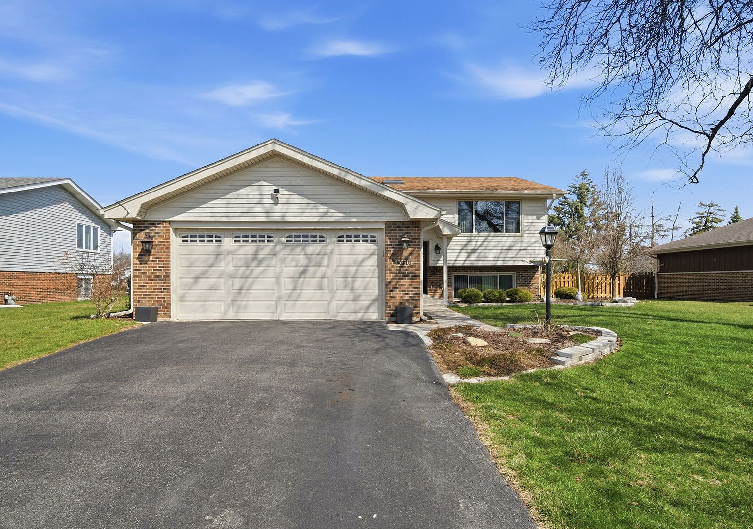 13736 W Cavecreek Ct Homer Glen, IL 60491 - Thumbnail 3