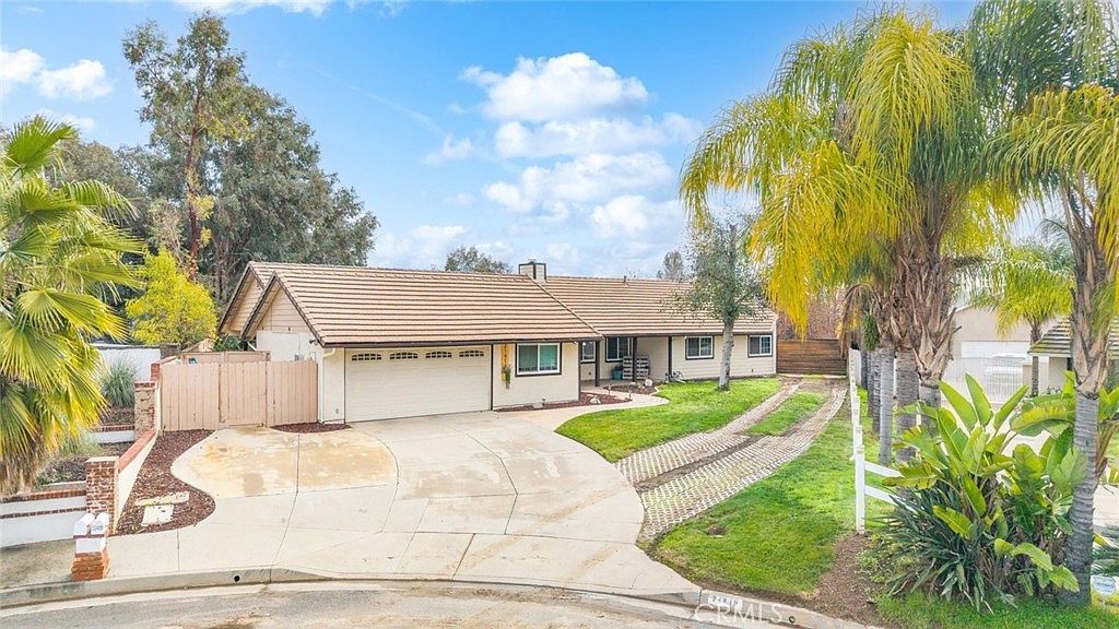 21418 Silver Spur Ln Wildomar, CA 92595 - Thumbnail 3