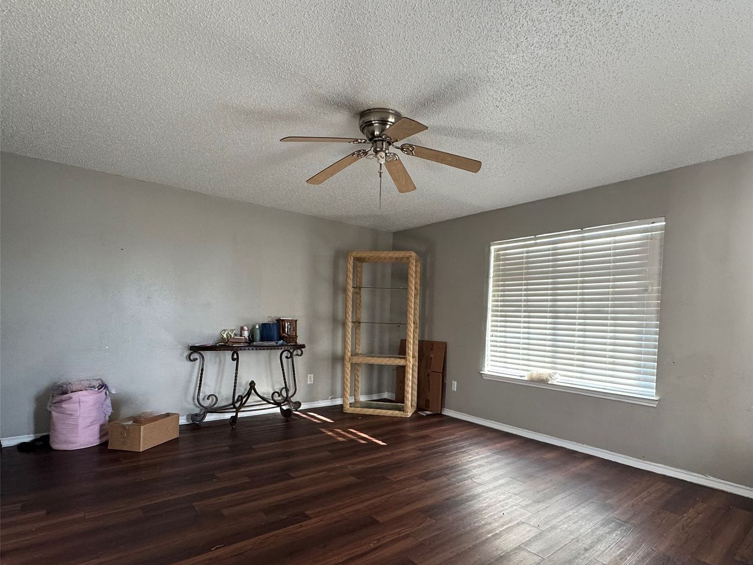 10223 Budtime Ln Dallas, TX 75217 | Single Family