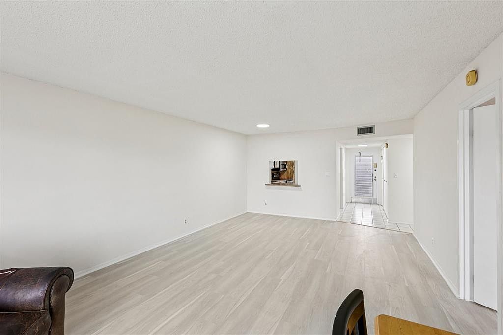 8330 Sands Point Blvd APT 304N Tamarac, FL 33321 - Thumbnail 3