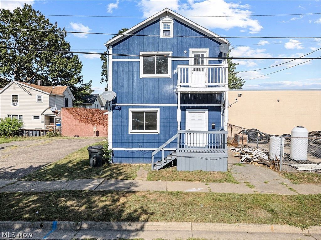 2387 29th St SW Akron, OH 44314 - Thumbnail 3