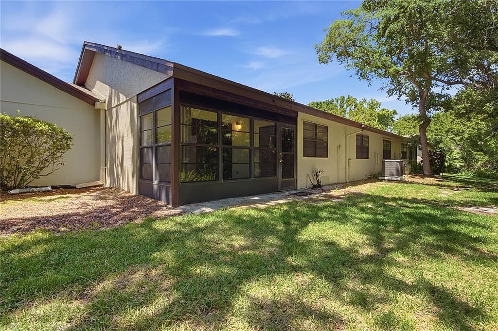 2909 Fig Ct Palm Harbor, FL 34684 - Thumbnail 3