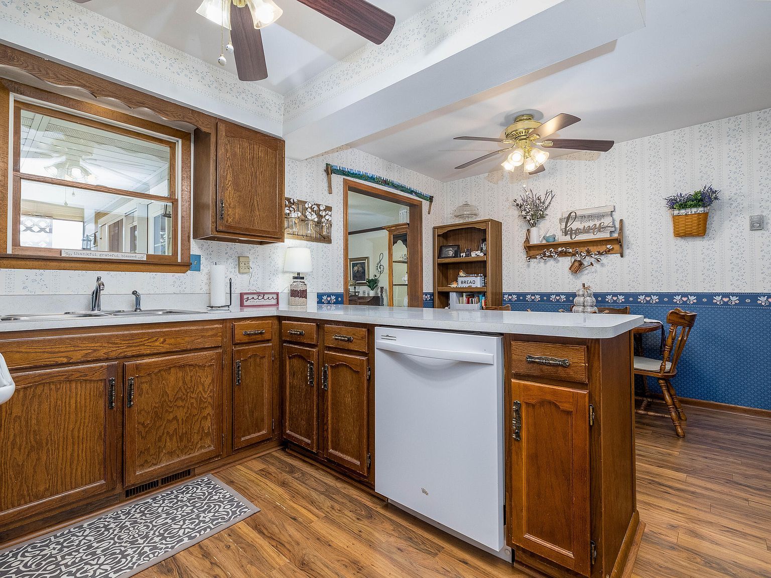 4674 Friar Tuck Cir Rensselaer, IN 47978 - Thumbnail 3