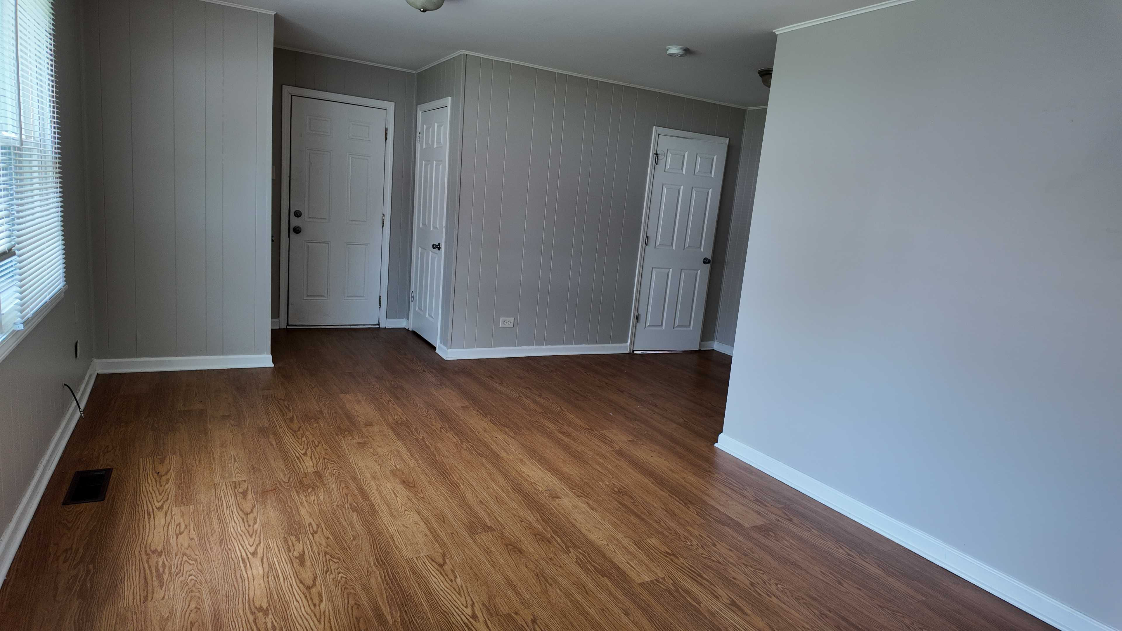 746 East 157th Street, South Holland, IL, USA, 60473 - Thumbnail 3