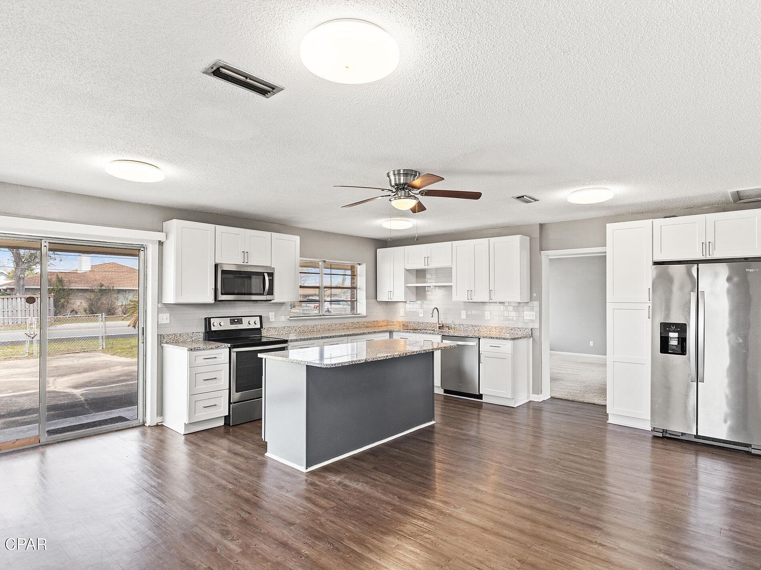 905 E 12th St Lynn Haven, FL 32444 - Thumbnail 3