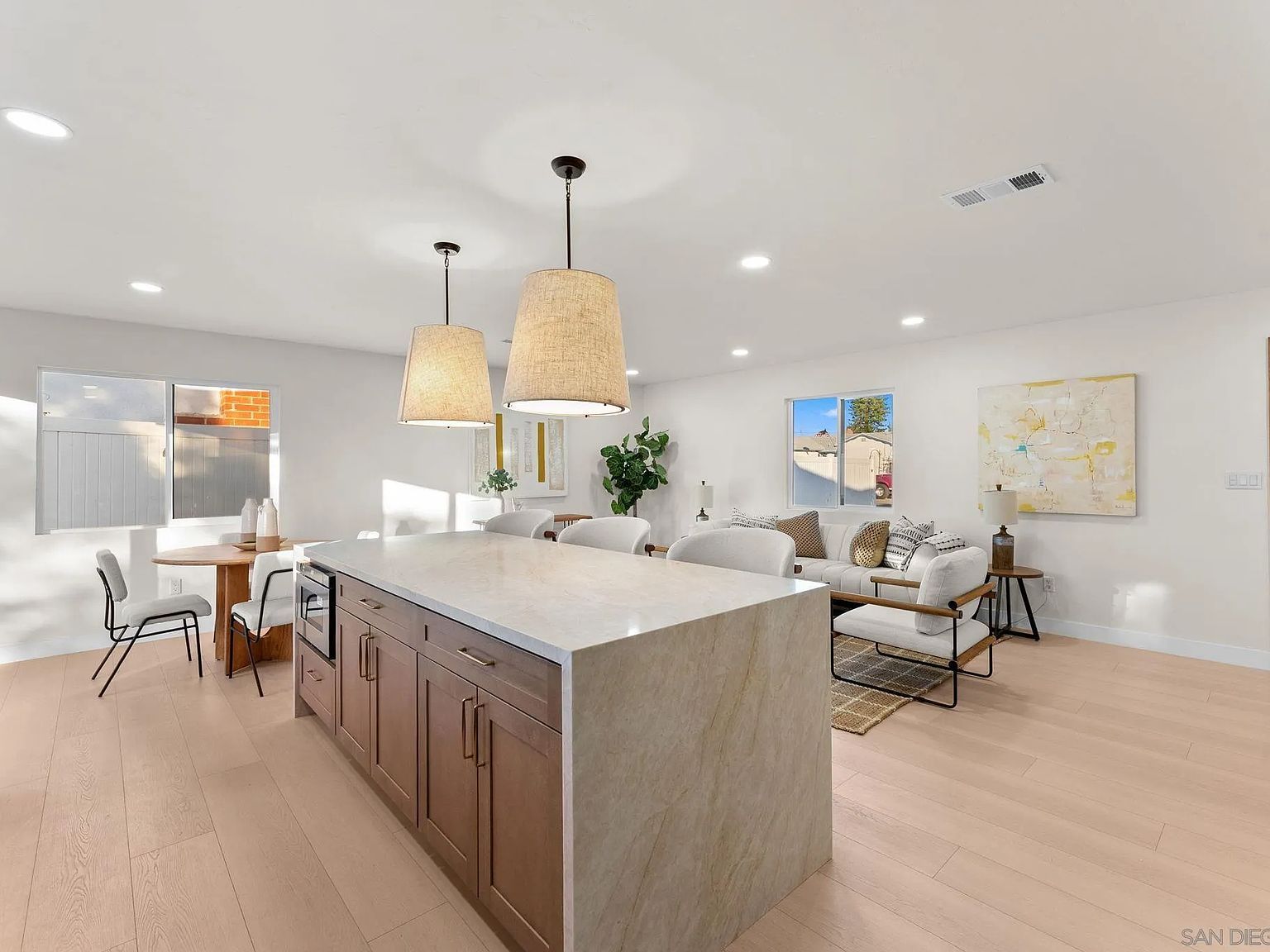 4320 Mount Foster Ave San Diego, CA 92117 - Thumbnail 3