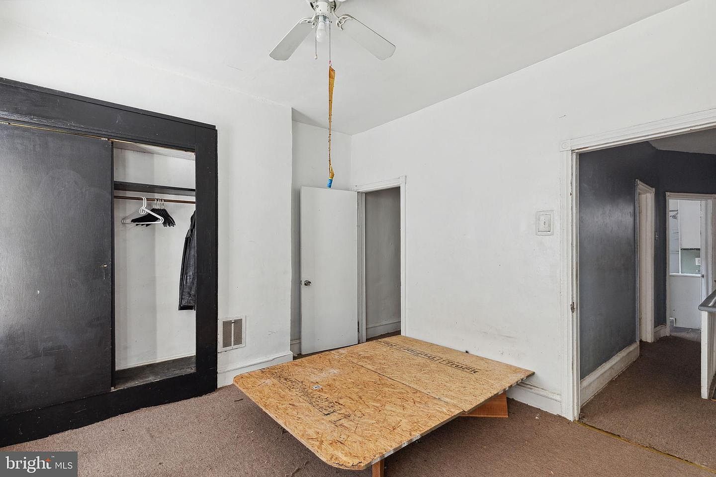 4466 N Gratz St Philadelphia, PA 19140 - Thumbnail 3